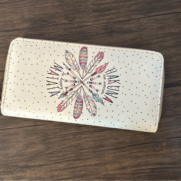 zip around wallet - Picture 2 of 3